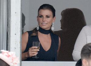 鲁尼妻子:四个孩子都可能选择代表爱尔兰队,让他们自己做决定吧 - 资讯配图