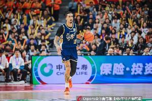 多点开花!广东半场4人得分上双 领先四川31分 - 资讯配图