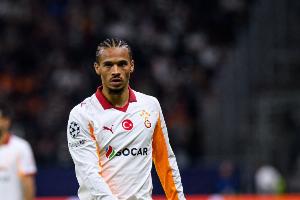 萨内为何总能上场?纳帅:需要擅长1v1的球员,尤其右路缺少这点 - 资讯配图