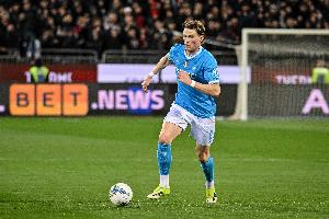 辟谣！罗马诺：麦克托米奈没和沙特俱乐部谈判，仍专注于那不勒斯 - 资讯配图