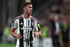 莫雷托:尤文与弗拉霍维奇尚未达成续约,双方在薪资方面存在分歧 - 资讯配图