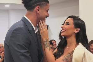 恭喜❤️国安28岁外援拉莫斯与妻子完婚甜蜜拥吻,宝宝刚满6个月 - 资讯配图