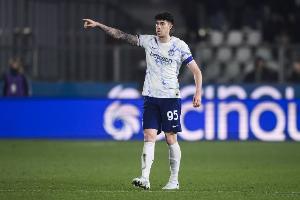 莫雷托:巴萨与巴斯托尼商谈合同细节,球员对加盟抱开放态度 - 资讯配图