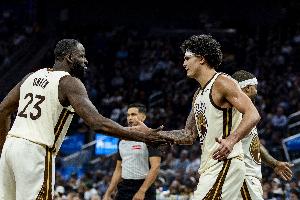NBA官方:若明日勇士输球或火箭赢球 勇士将确定要打附加赛 - 资讯配图