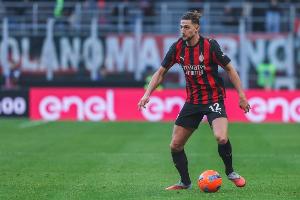 米兰跟队:拉比奥特膝盖没有大碍,单独训练只是预防措施 - 资讯配图