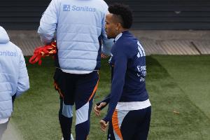 世体:米利唐已准备好重返赛场,对阵马略卡他极可能获得上场时间 - 资讯配图