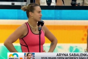 萨巴伦卡:那个想着我击球出界的女士,拜托别再那么做了 - 资讯配图