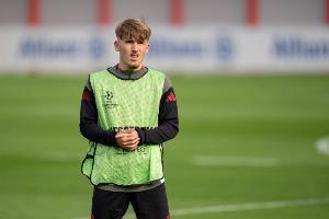 德国U21将迎来关键对决，巴贝尔：不理解球队此时放卡尔去成年队 - 资讯配图