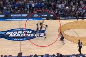 这就是疯狂三月！康大双人跃起前场抢断后Logo超远三分绝杀杜克！ - 资讯配图