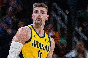 这谁顶得住？步行者板凳狂轰77分 热火替补合计30分 - 资讯配图