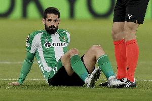 塞尔电台：伊斯科时隔4个月重回训练场，暂时进行个人训练 - 资讯配图