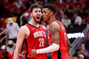 联盟今年至今仅2人单场砍至少30分3断3帽&进5三分：申京 小贾巴里 - 资讯配图