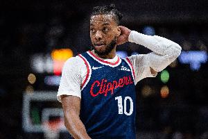 如鱼得水！加兰过去5场场均25分2板8助 稳进180俱乐部 - 资讯配图