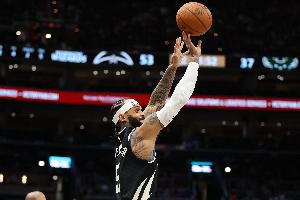 手感火热！特伦特首节投篮6中4砍11分2板1助1断 三分5中3 - 资讯配图