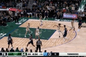 也在延续！小卡三分自信出手飙中 连续第51场得分20+ - 资讯配图