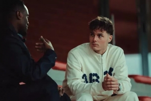 范赫斯登：再来一次仍100%会选择加盟国米 退役让我重新获得呼吸 - 资讯配图