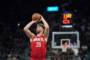 完美一战！申京23中12轰下36分14板7助3断3帽0失误  正负值+26 - 资讯配图