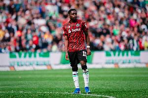 记者：罗马、维拉、布莱顿有意20岁后腰阿塞科，拜仁要价约1200万 - 资讯配图