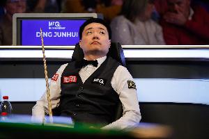 网友质疑丁俊晖不练球？常冰玉辟谣：他连练一个月了，这次能打好 - 资讯配图