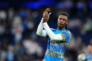 队报：若皇马收到合适报价，他们将推动卡马文加今夏离队 - 资讯配图