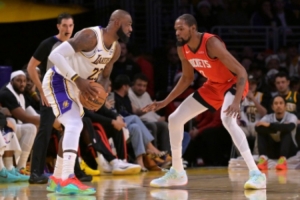 詹杜季后赛再聚首：这会是两人的绝唱吗 英雄已迟暮&且看且珍惜 - 资讯配图