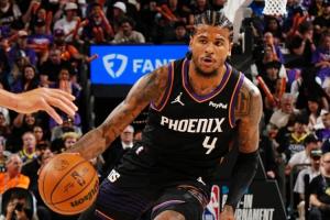 生涯代表作！杰伦·格林8记三分平纪录 0罚球砍36分6板3帽！ - 资讯配图
