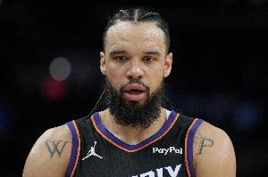 勇士和上场一样的开局！狄龙三分命中太阳开场打出8-0 - 资讯配图