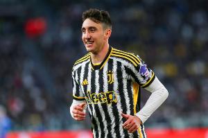 米体：尤文今夏可能出售一名重要球员，布雷默坎比亚索等人是候选 - 资讯配图