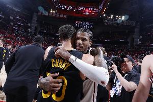 杰伦·格林：库里赛后让我去俄城把事情办妥 他一直就像我的导师 - 资讯配图