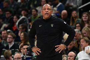 被逆转之王！解说：里弗斯季后赛3次3-1领先被逆转 7次3-2被逆转 - 资讯配图