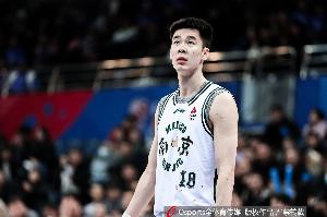 手感冰凉!郭昊文半场6投0中仅拿3分 正负值-13 - 资讯配图