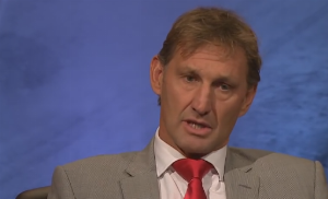 亚当斯：我一直对阿森纳的领导力有所疑虑，赖斯应该担任队长 - 资讯配图