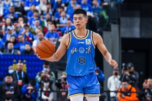 潜力赛-张浩博11分2板1助 方硕13分3板2助1断 青岛不敌北京 - 资讯配图