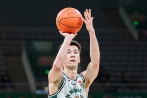 低迷!郭昊文11投仅1中拿7分5助 三分5中0&正负值-19 - 资讯配图