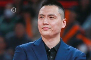 卢伟：季后赛的压力会慢慢地变得更大 努力地去调配队员 - 资讯配图