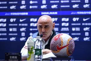 穆斯卡特：大家共同复盘了比赛 希望伤员尽快回归 - 资讯配图