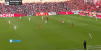 2分钟2球!格雷罗、杰克逊先后破门,拜仁2-1火速反超斯图加特 - 资讯配图