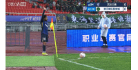 三镇角球机会,卡迪斯后点头球破门,三镇1-0领先浙江 - 资讯配图
