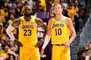 湖人VS火箭G1投篮命中率高达60.6% 队史近36年季后赛单场最高！ - 资讯配图