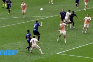 意媒：去年国米遭争议判罚VAR对裁判说“管好自己事” 录音也丢失 - 资讯配图