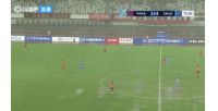 足球→水球足协杯苏州东吴vs云南玉昆，雨势过大场内积水严重 - 资讯配图